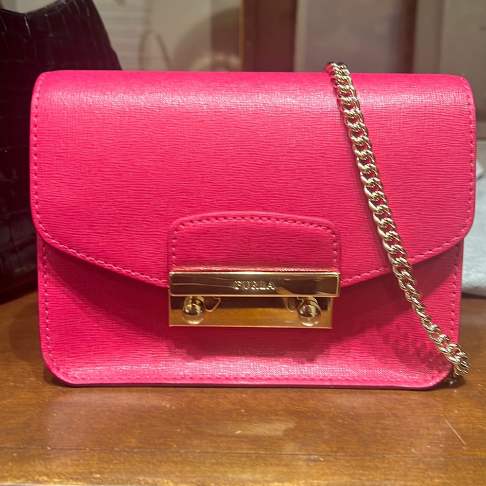 Furla Mini Metropolis Crossbody- Pink